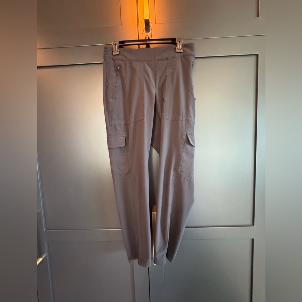 Athleta women’s cargo pants